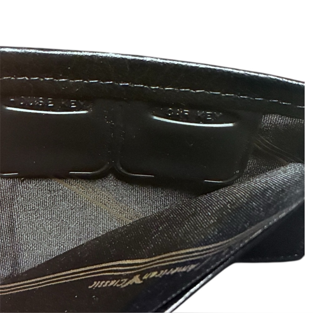 Vintage Rolfs Mustang Black Leather Bifold Wallet Made in USA Original Inserts - Picture 7 of 8